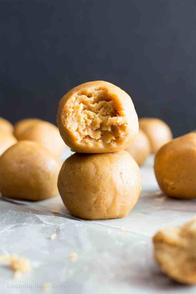 3-Ingredient-Peanut-Butter-No-Bake-Energy-Bites-Recipe-Gluten-Free-Vegan-Protein-Packed-1A